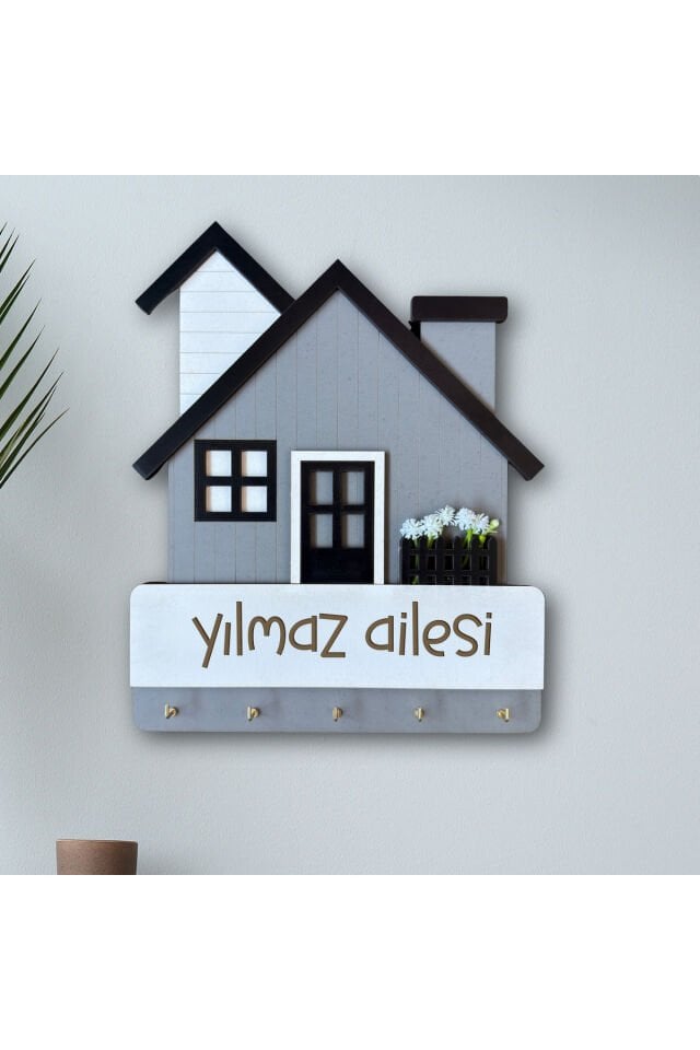Kişiye Özel MDF Anahtarlık | Ev Figürlü Dekoratif Duvar Anahtarlık | Aile İsimlik